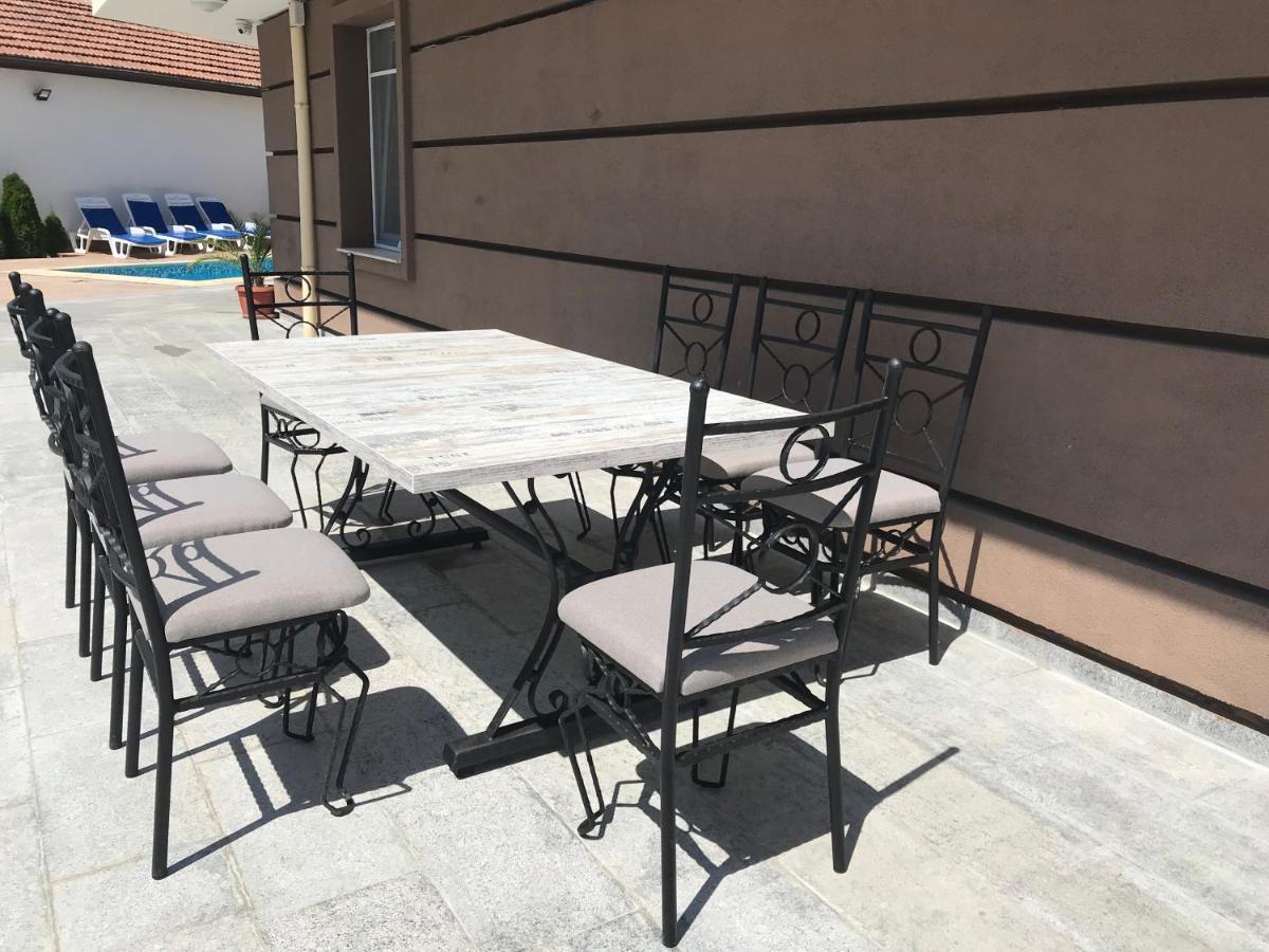 Apartment Raya Obzor Bagian luar foto