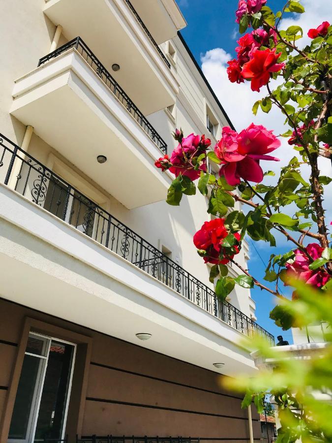 Apartment Raya Obzor Bagian luar foto
