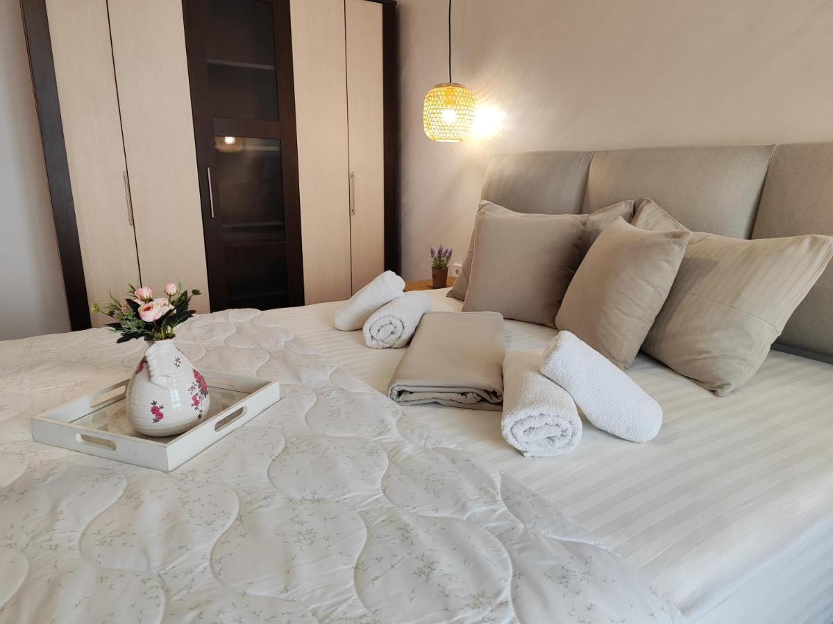 Apartment Raya Obzor Bagian luar foto